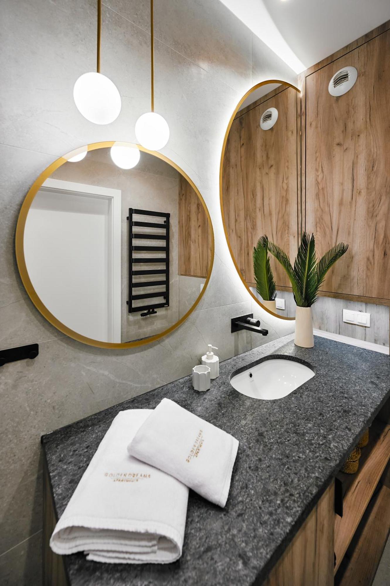 Golden Dreams Luxury Apartments 21 クラクフ エクステリア 写真